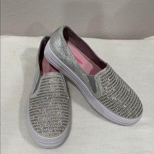 💥HP💥Skechers. Sneaker,Rhinestone Silver size 3.5